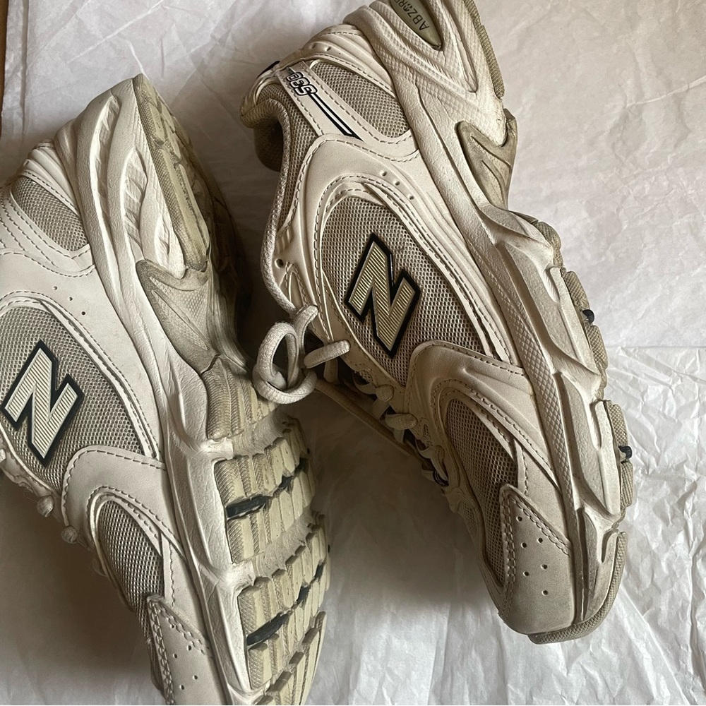 New Balance 530 Sneakers - Picture 2 of 6